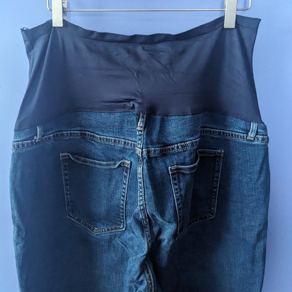 Gap Maternity Jeans - Picture 4 of 5